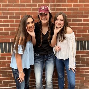 Meet your Posher, Jaycee